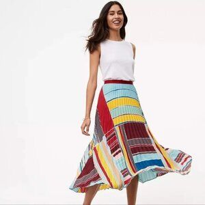 Ann Taylor Loft Cabana Pleated Maxi Skirt ~ Size 8